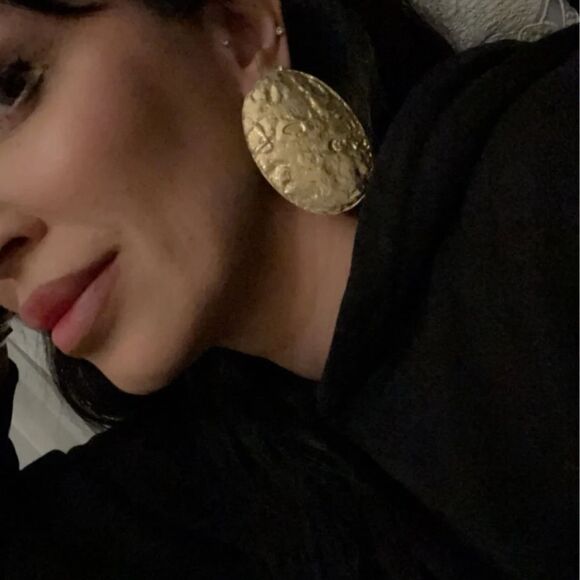 Zara Gold Oval Earrings - Picture 1 of 9